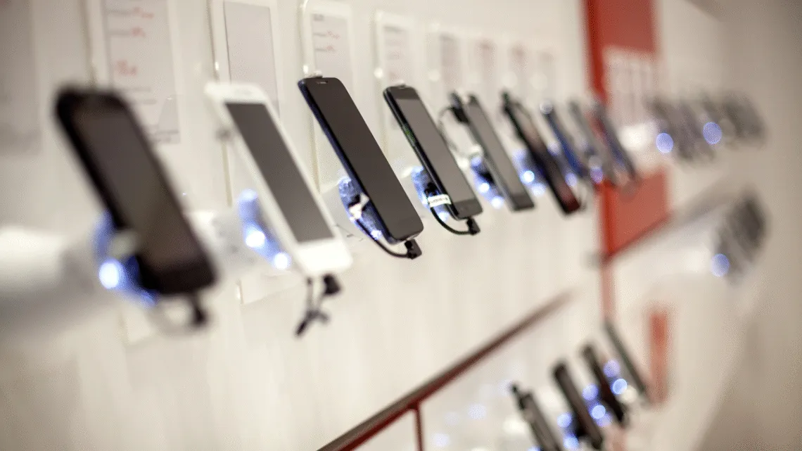 Mobile Phones imports in Pakistan has reduced