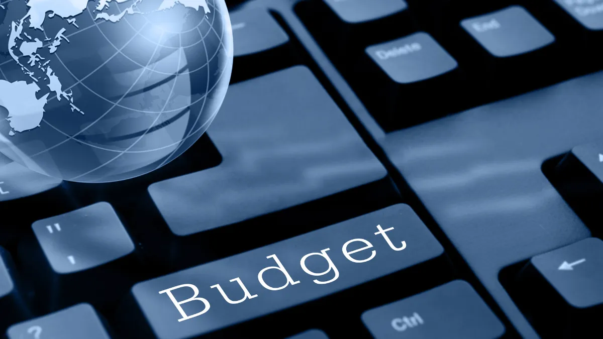 PM Calls on Cabinet Meeting Tomorrow on Upcoming Budget 2023-2024